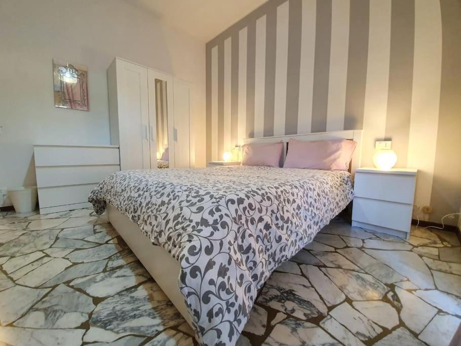 Sleep Easy Bergamo - Central Apartment Buitenkant foto